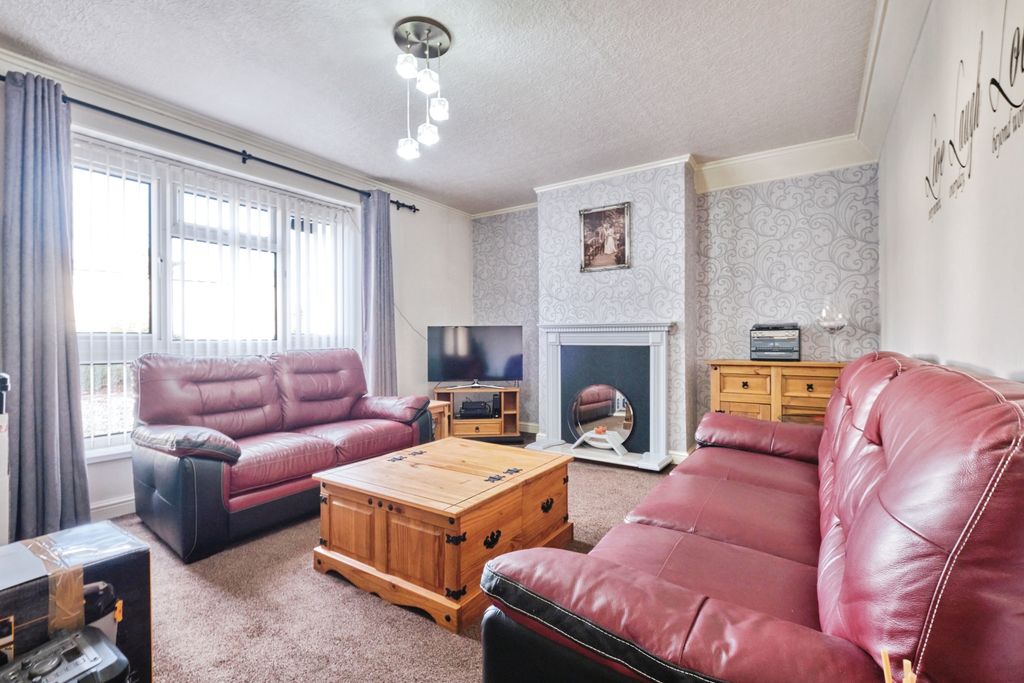 Property photo 2 of 17 Photography