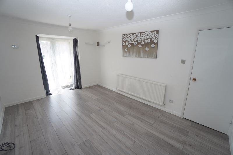 Property photo 2 of 11 Photo 4