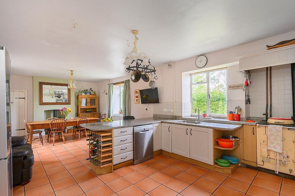 Property photo 3 of 33 Tgmryn - Kitchen Diner G.Jpg