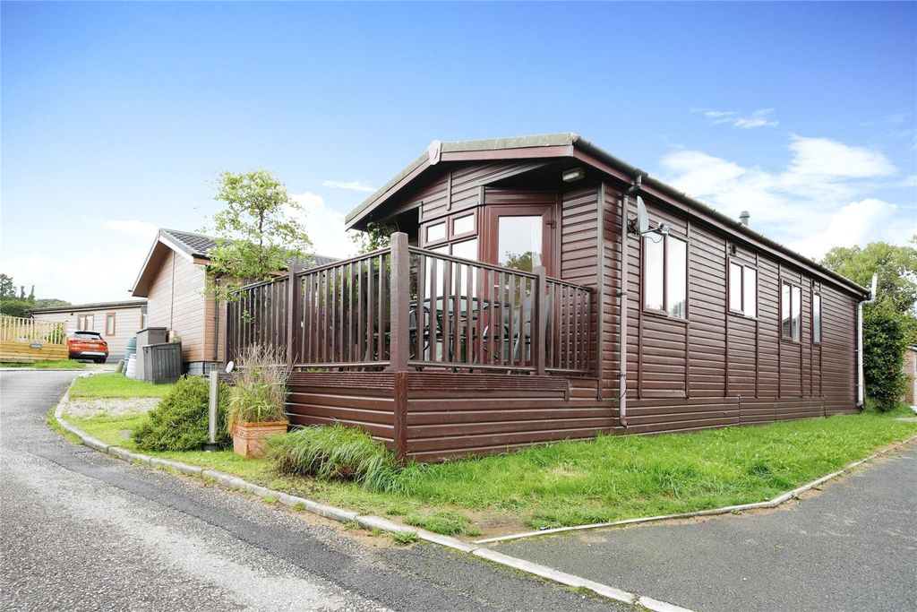 Property photo 1 of 15 Picture No. 14