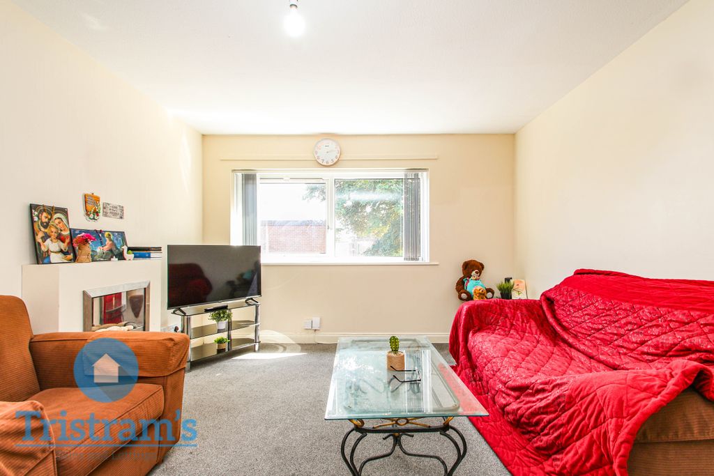 Property photo 3 of 16