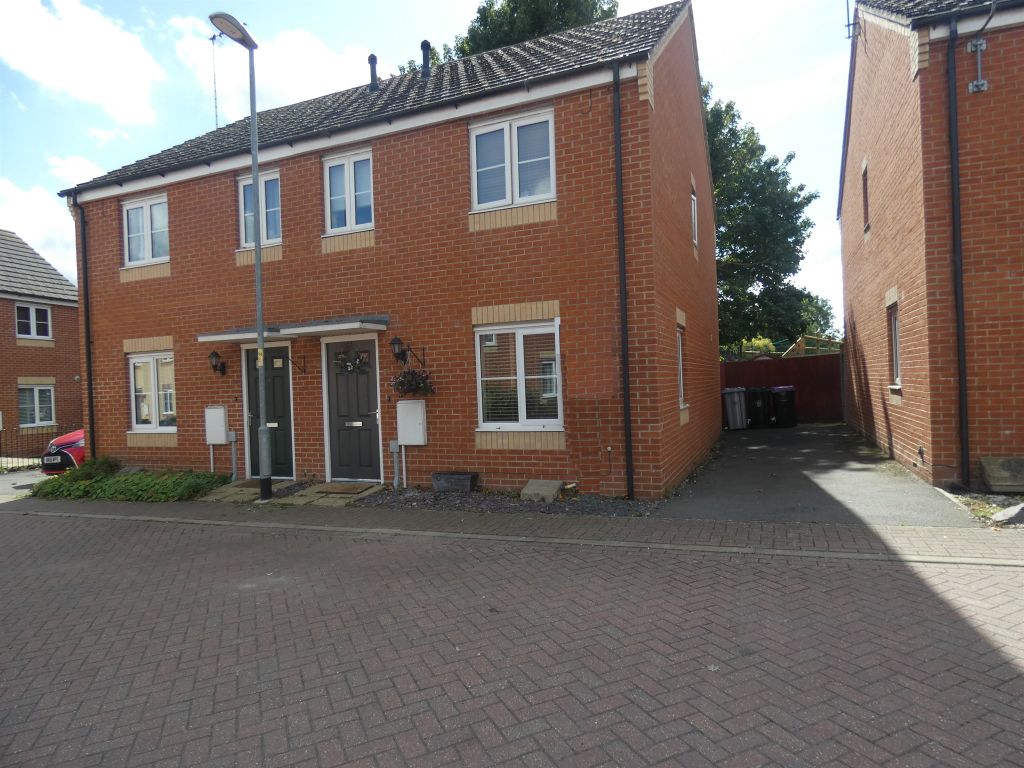 Property photo 1 of 12