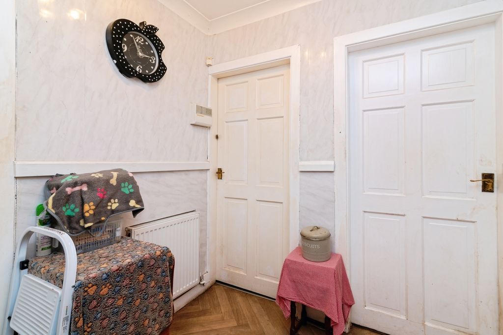 Property photo 3 of 16 Photo