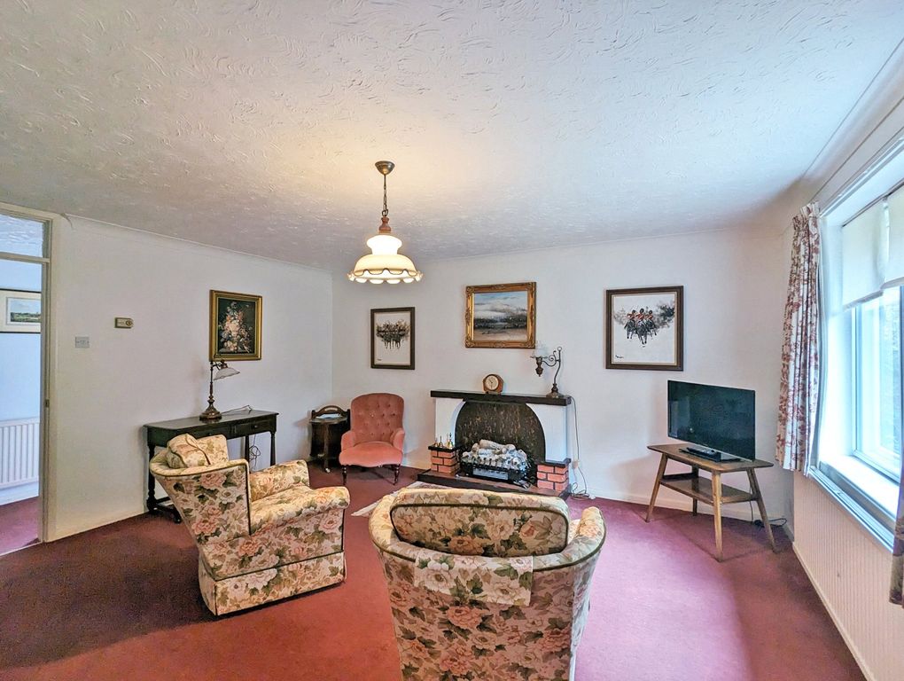 Property photo 3 of 17 Picture 3