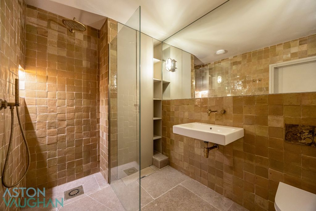 Property photo 3 of 7 4848202