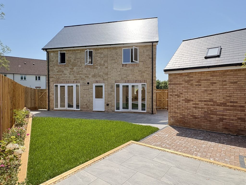 Property photo 3 of 17 Not Specified