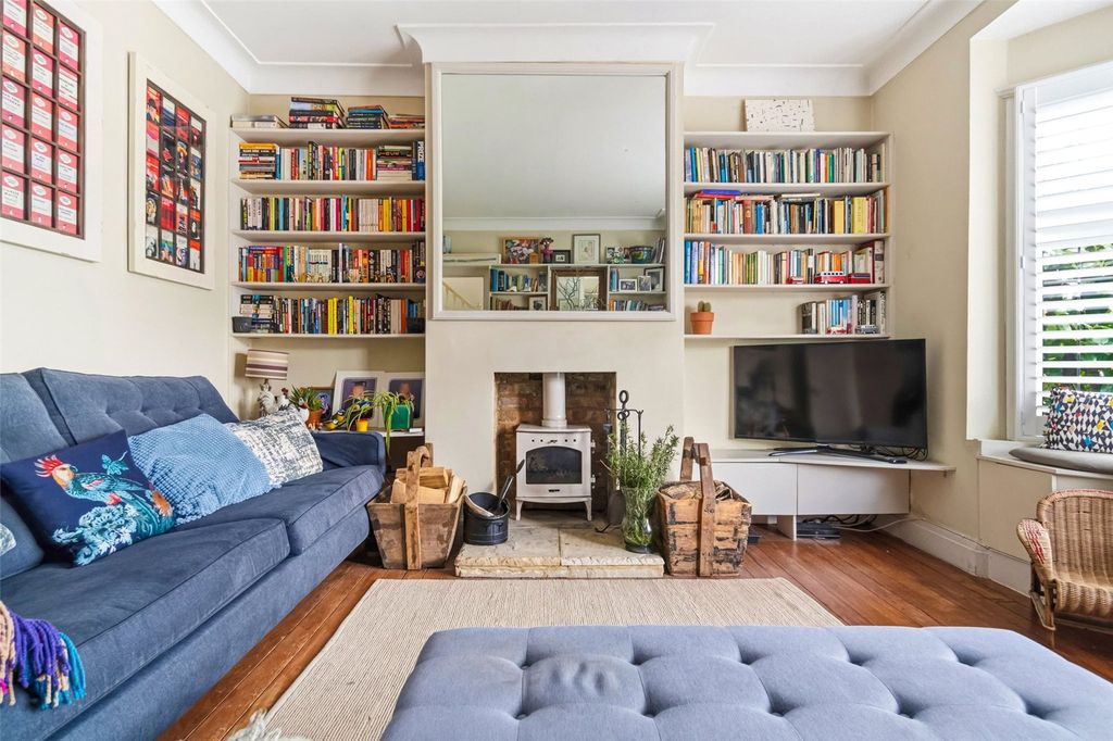 Property photo 3 of 15 Picture No. 30