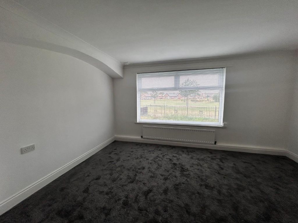 Property photo 2 of 12 4.Jpg