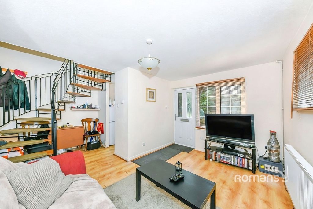 Property photo 2 of 6 Pbox-Img.Jpg