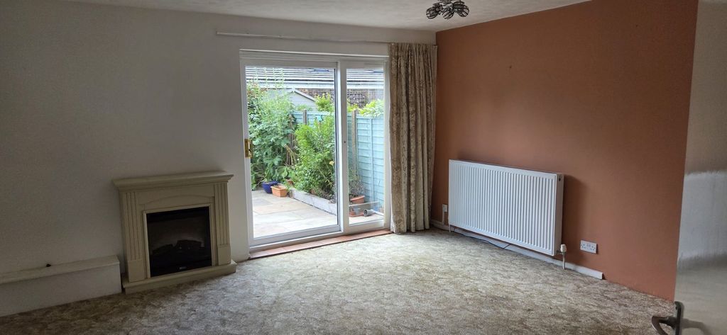 Property photo 3 of 11