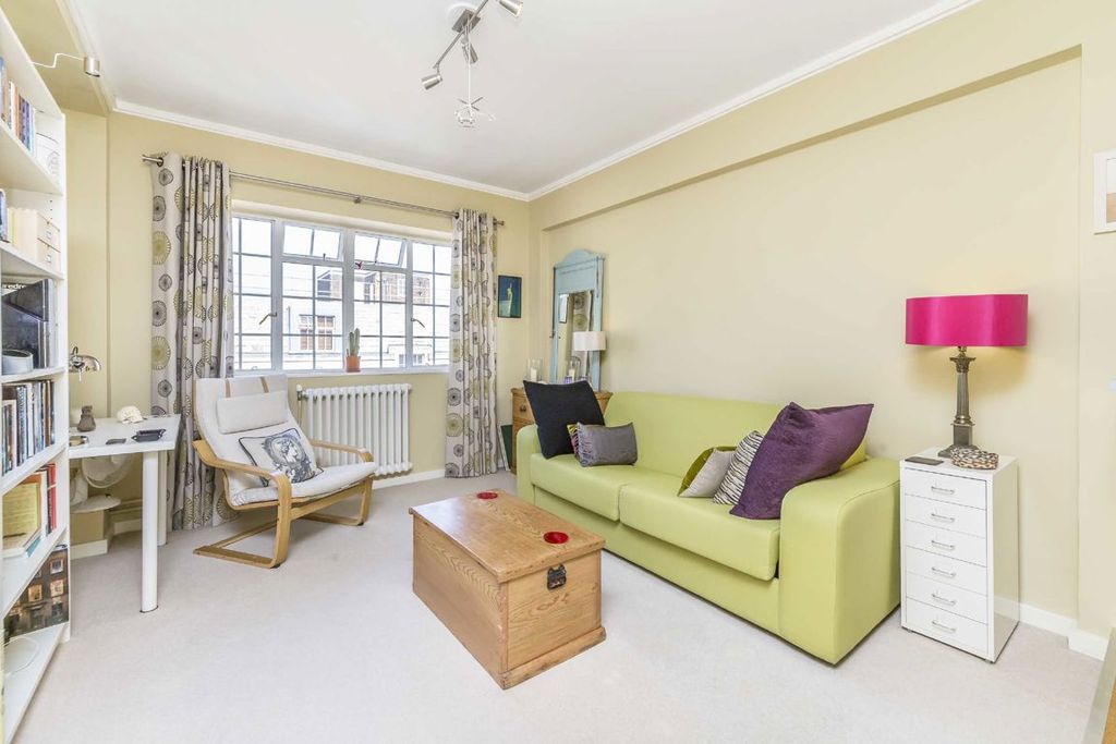 Property photo 3 of 5