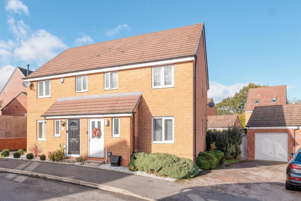 Property photo 1 of 20