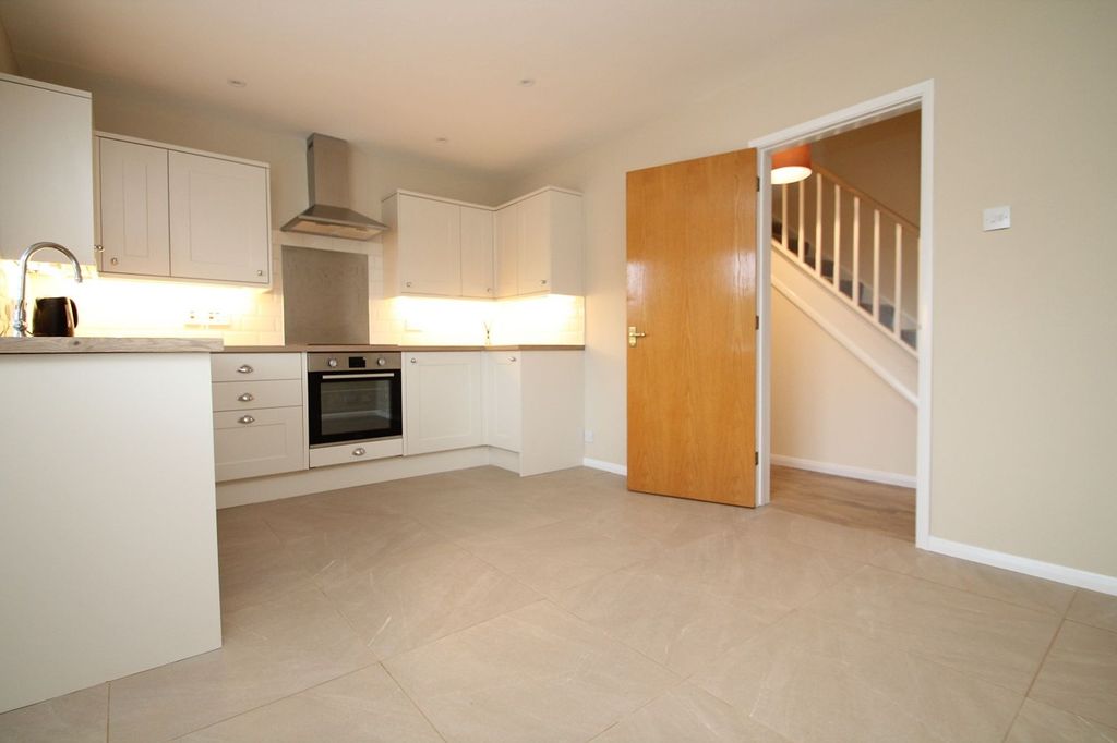 Property photo 3 of 13 Photo 5