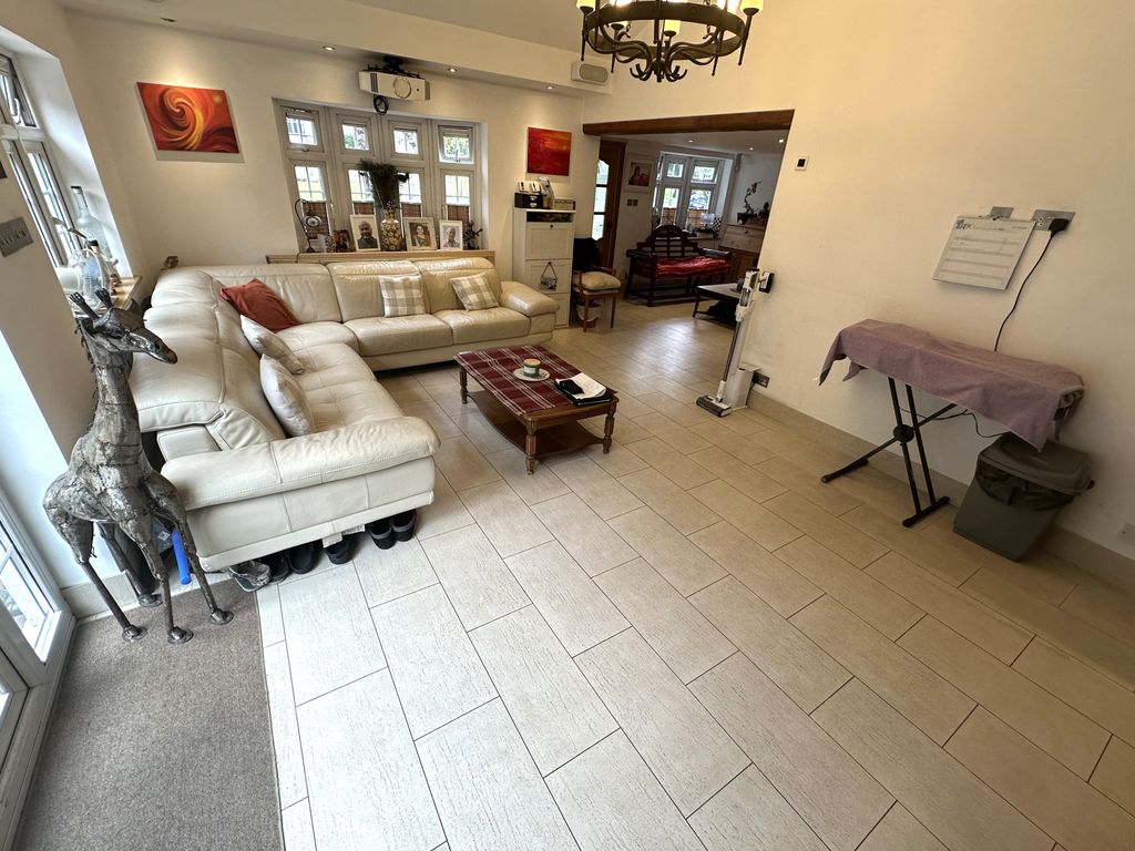 Property photo 3 of 16 Extended Reception 1 (B)