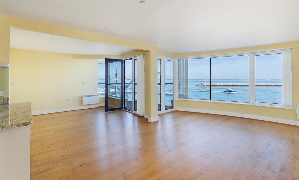 Property photo 2 of 11 Living/Dining Area