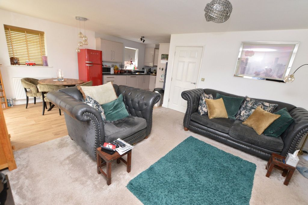 Property photo 3 of 26 Picture No. 24