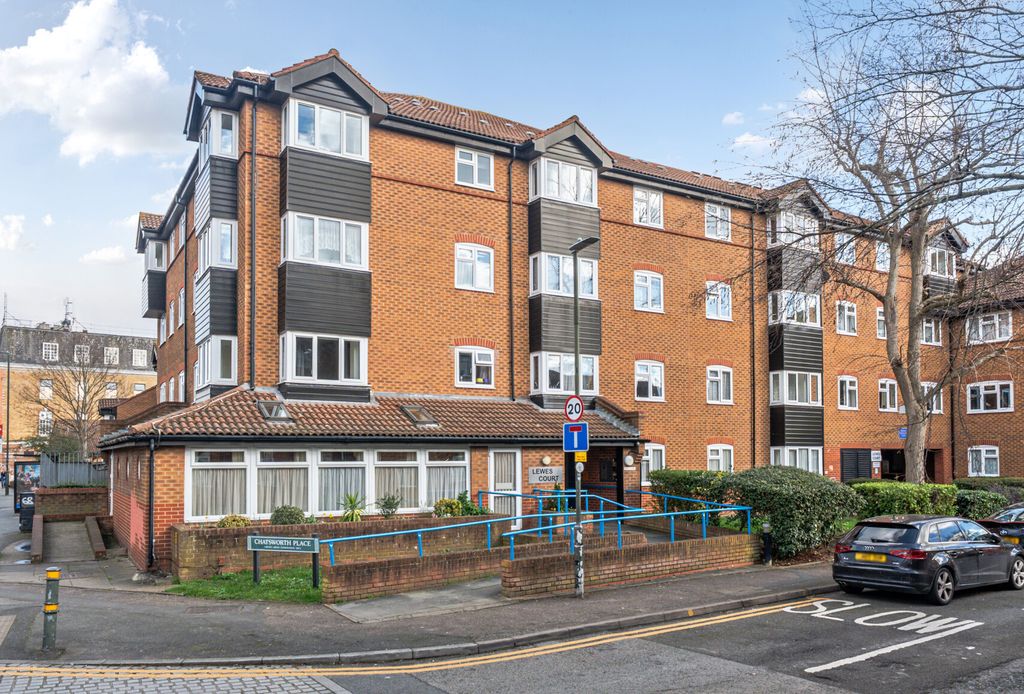 Property photo 1 of 8 1417444-12-699d99...