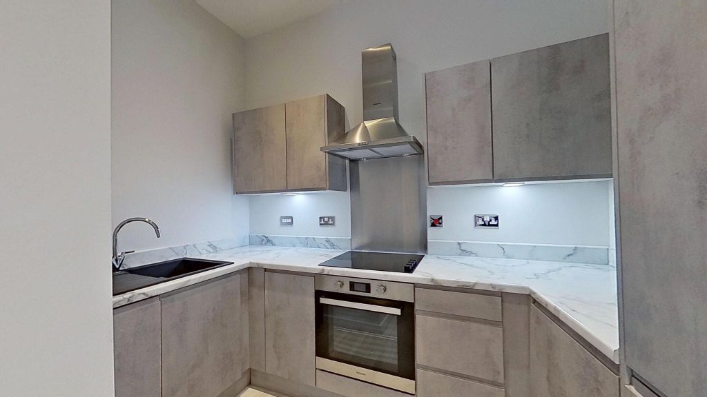 Property photo 2 of 25 Kitchen