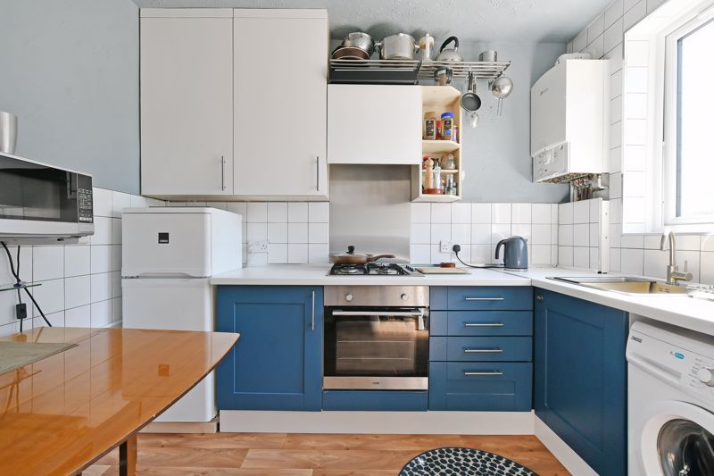 Property photo 2 of 18 Kitchen