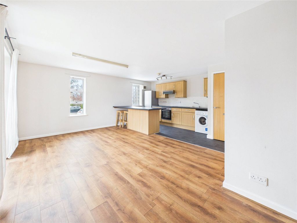 Property photo 2 of 12 Picture No. 07