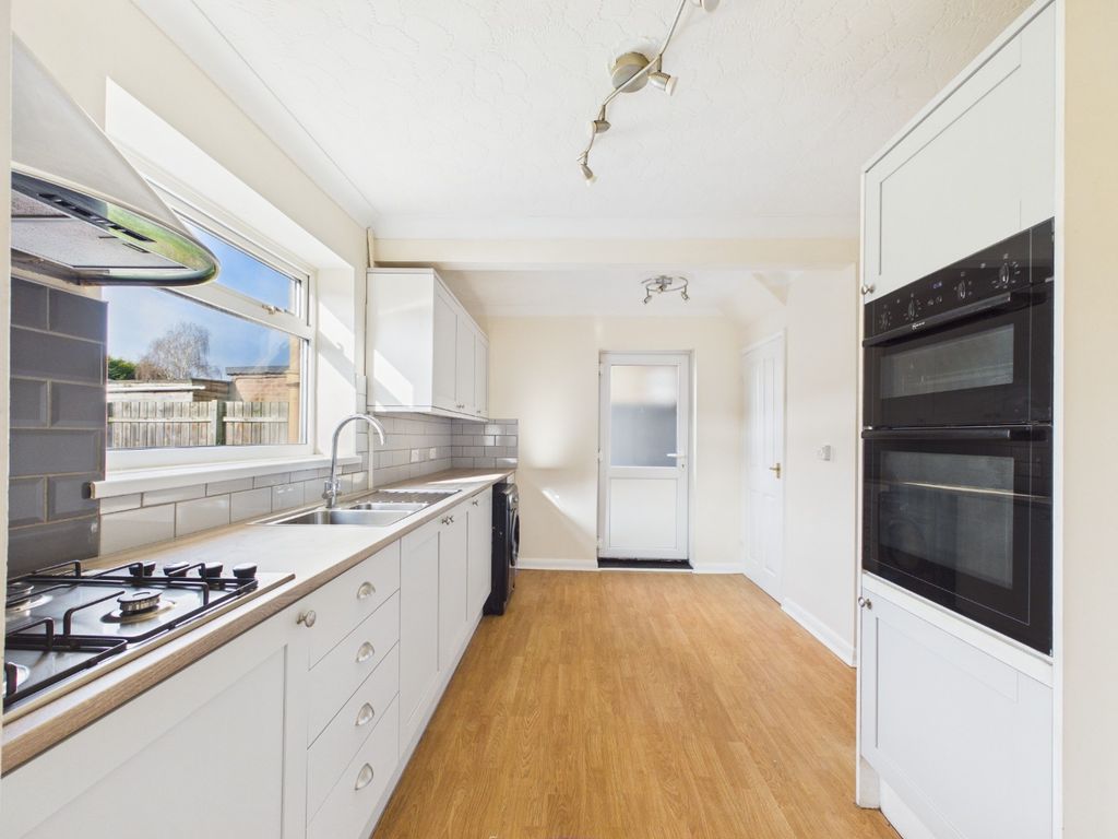 Property photo 3 of 14 4723285