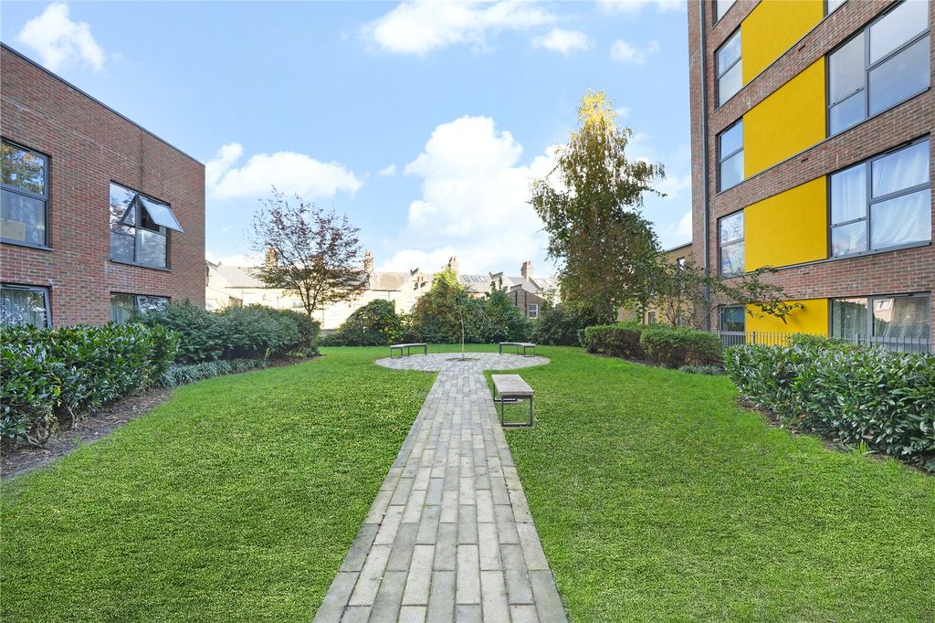Property photo 3 of 16 Picture No. 08