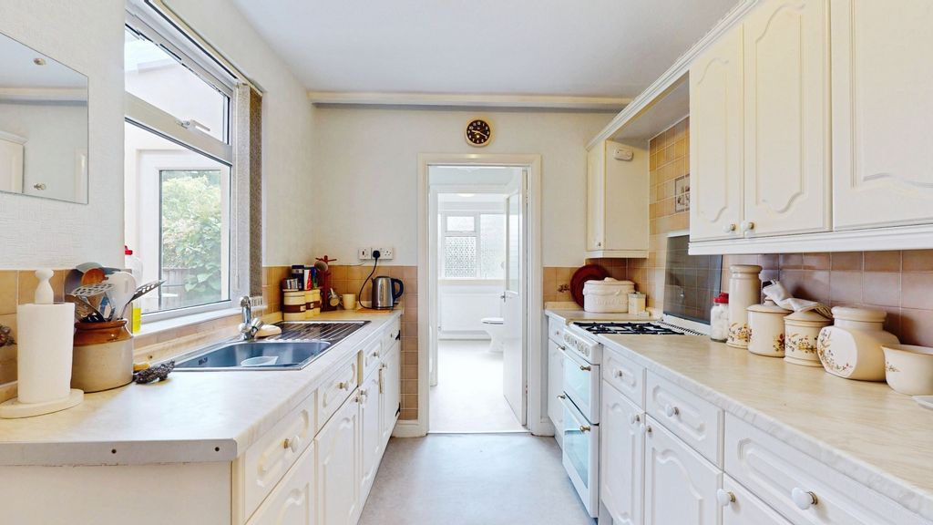 Property photo 1 of 19 Kitchen - Angle 1