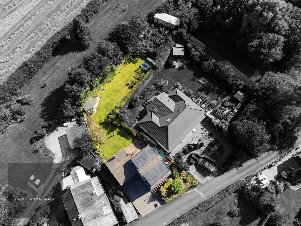 Property photo 2 of 26 The Plot
