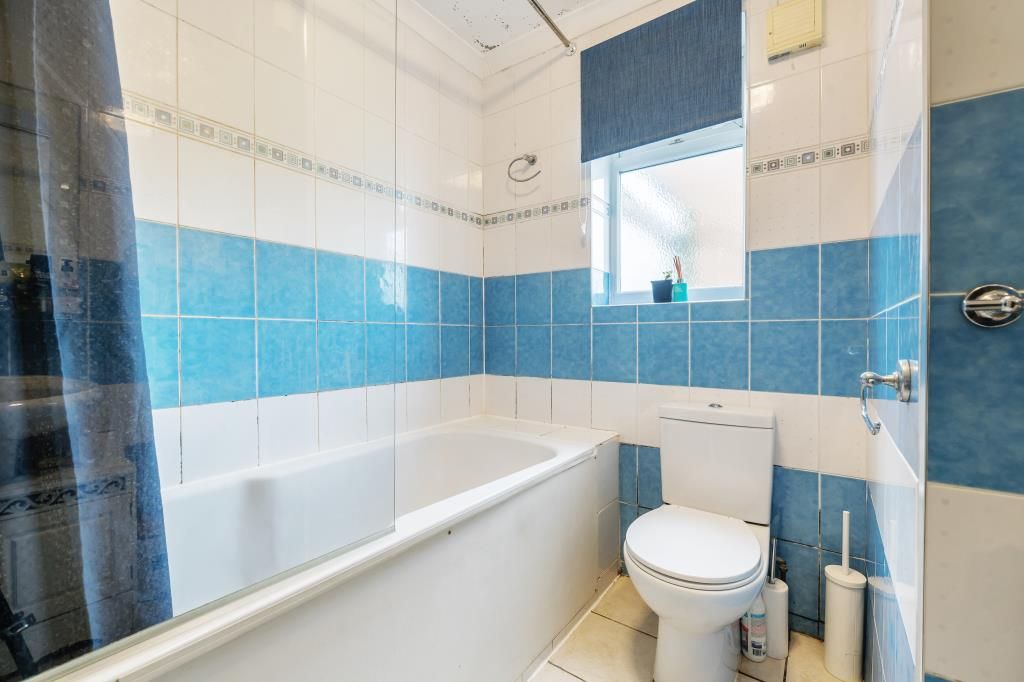 Property photo 3 of 12 Bathroom