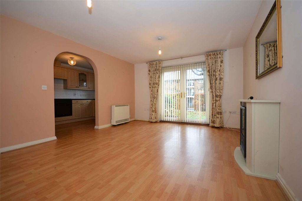 Property photo 2 of 15 Picture No. 06