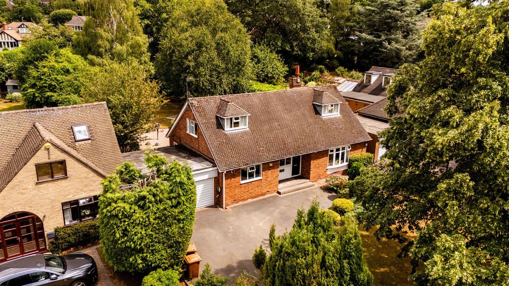 Property photo 1 of 28