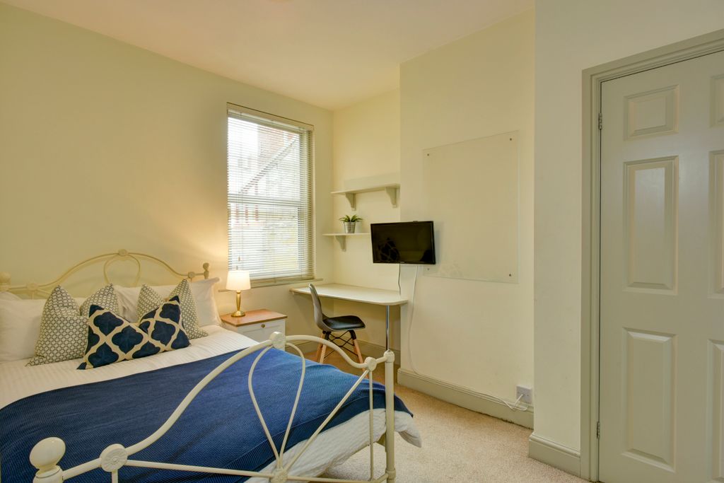 Property photo 2 of 5 Photo 1