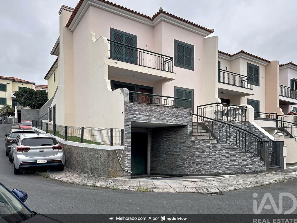 Property photo 1 of 31