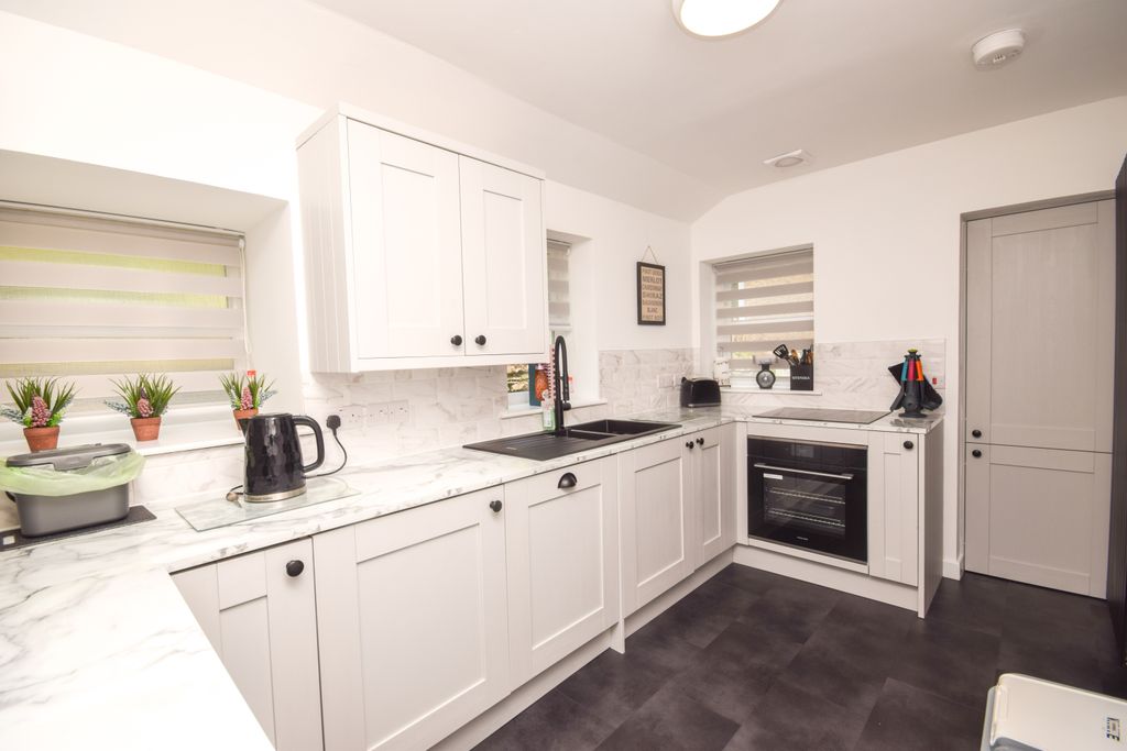 Property photo 2 of 31 Dsc_0564