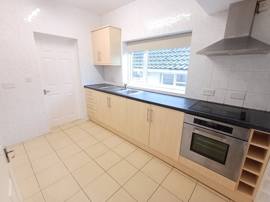 Property photo 3 of 6 Picture 3