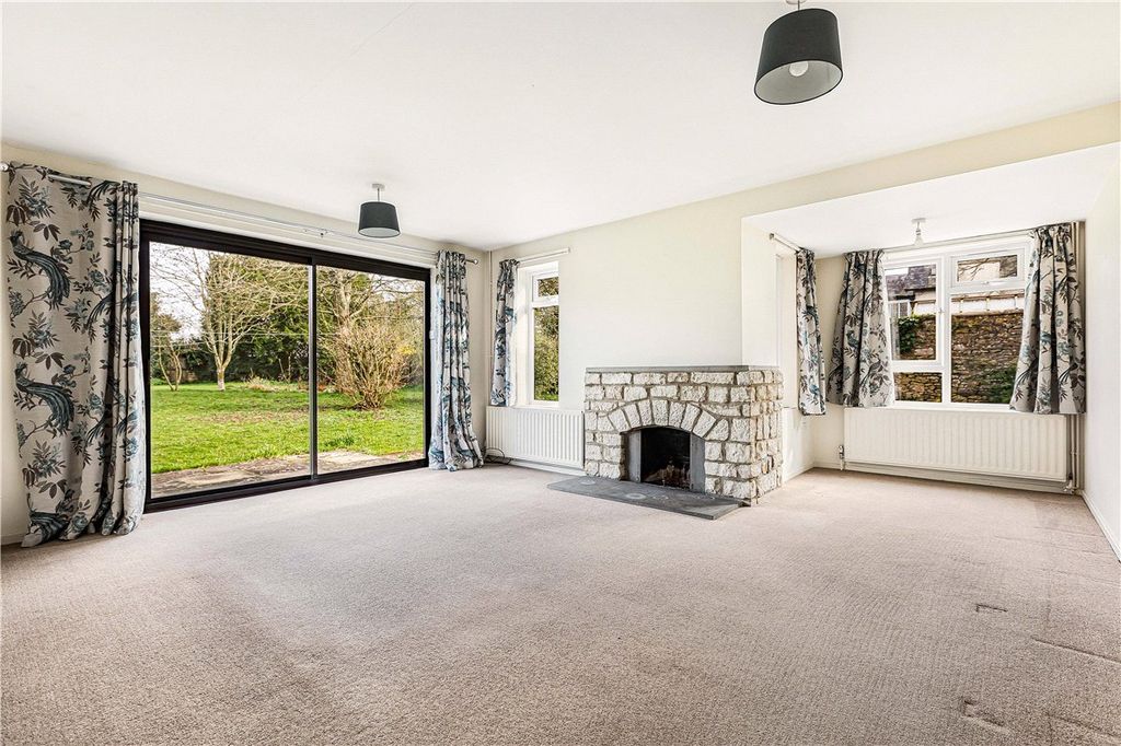 Property photo 3 of 34 Picture No. 03