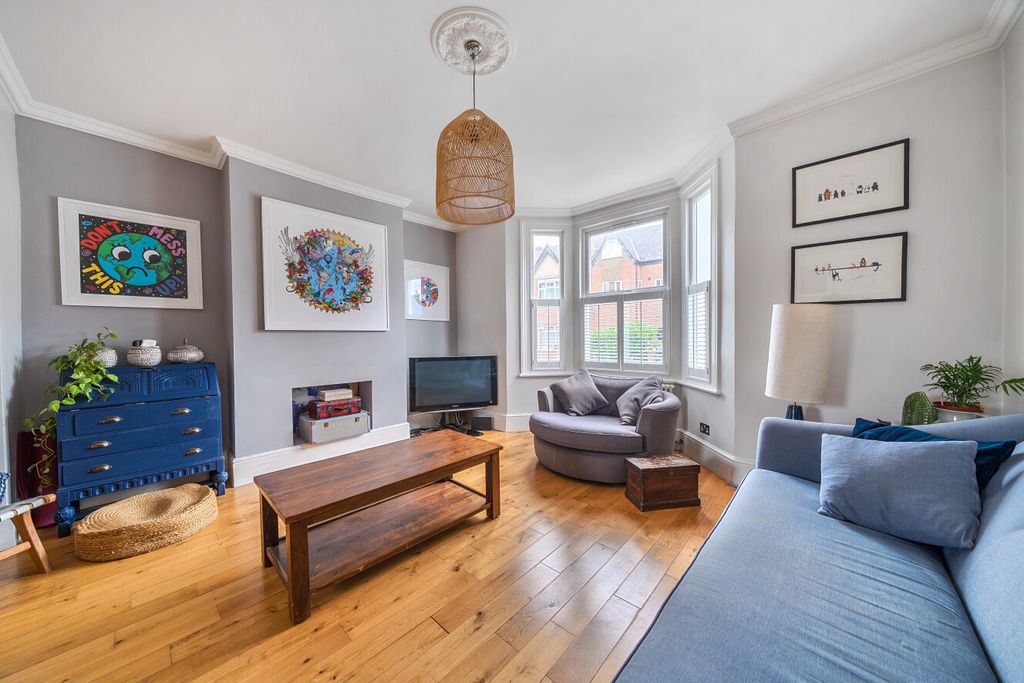 Property photo 3 of 17 1472003-11-6A33Bb...