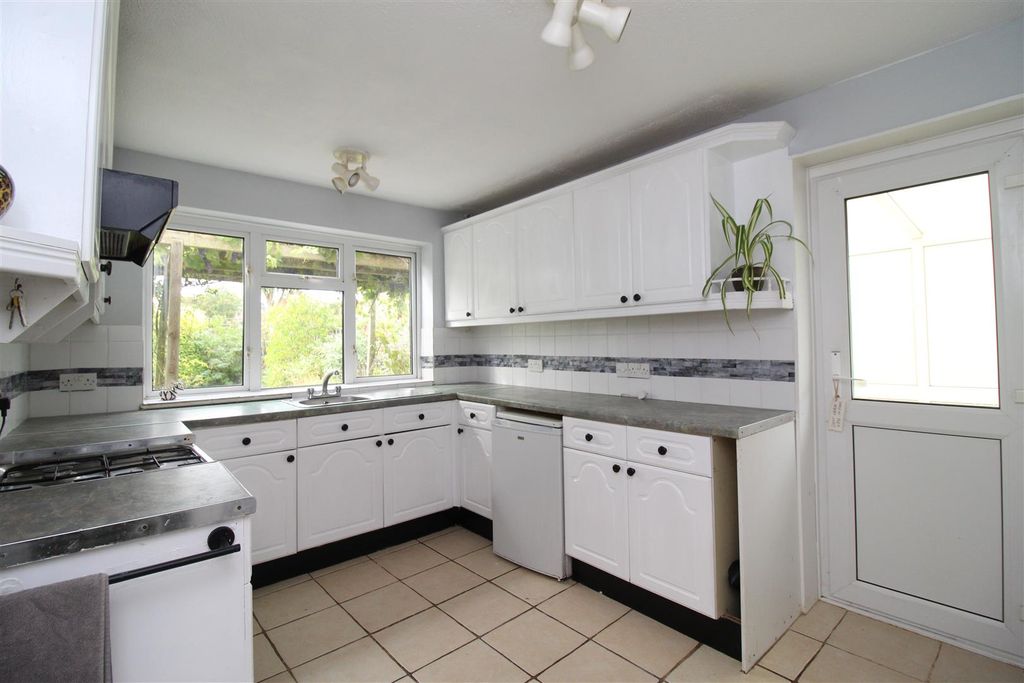 Property photo 2 of 18 Img_2940.Jpg