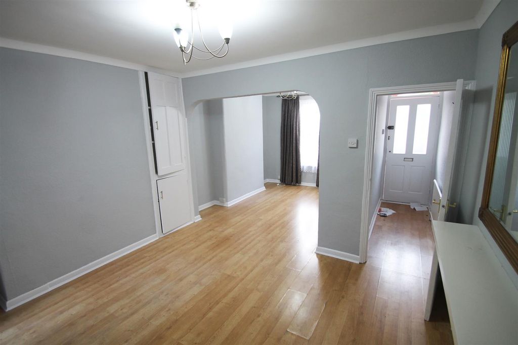 Property photo 2 of 10 Img_9728.Jpg
