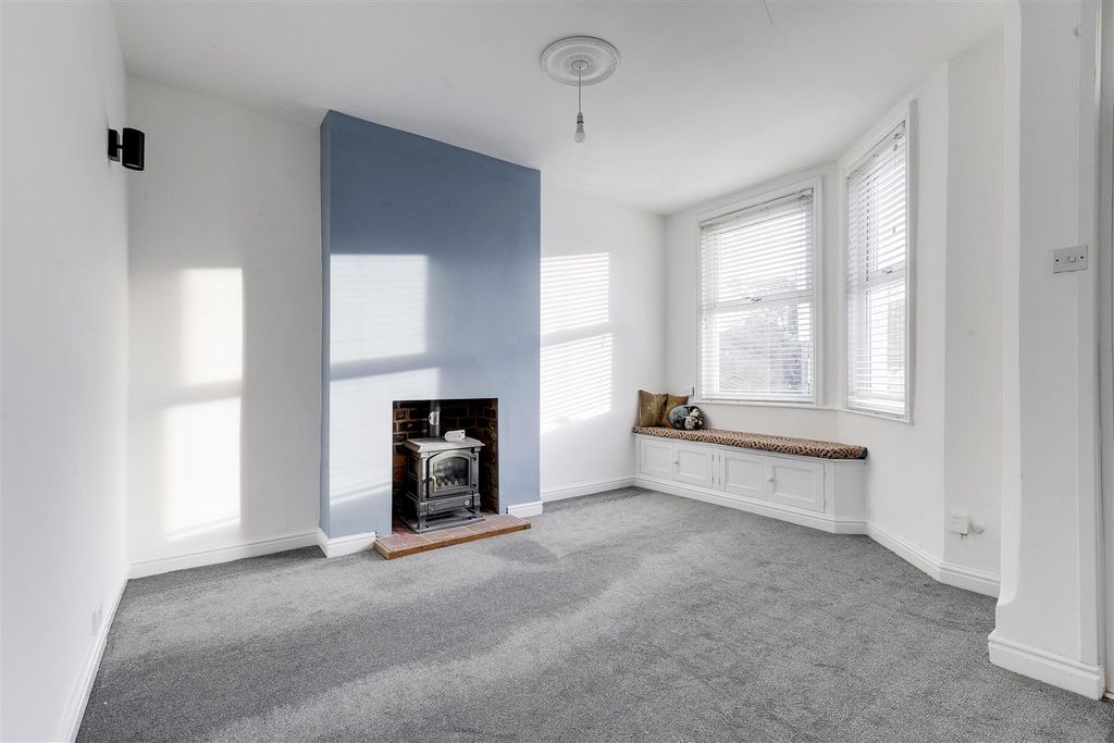 Property photo 2 of 21 826.Jpg