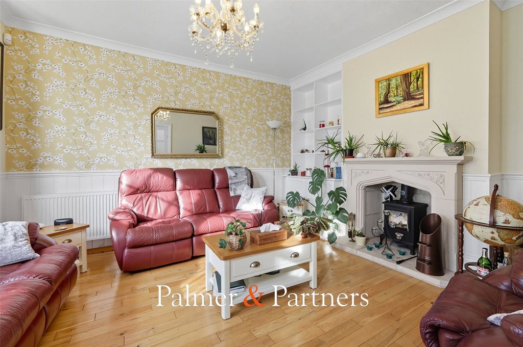 Property photo 3 of 38 Picture No. 19