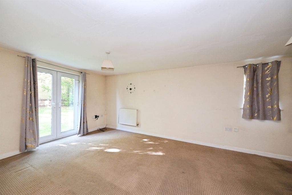 Property photo 3 of 19