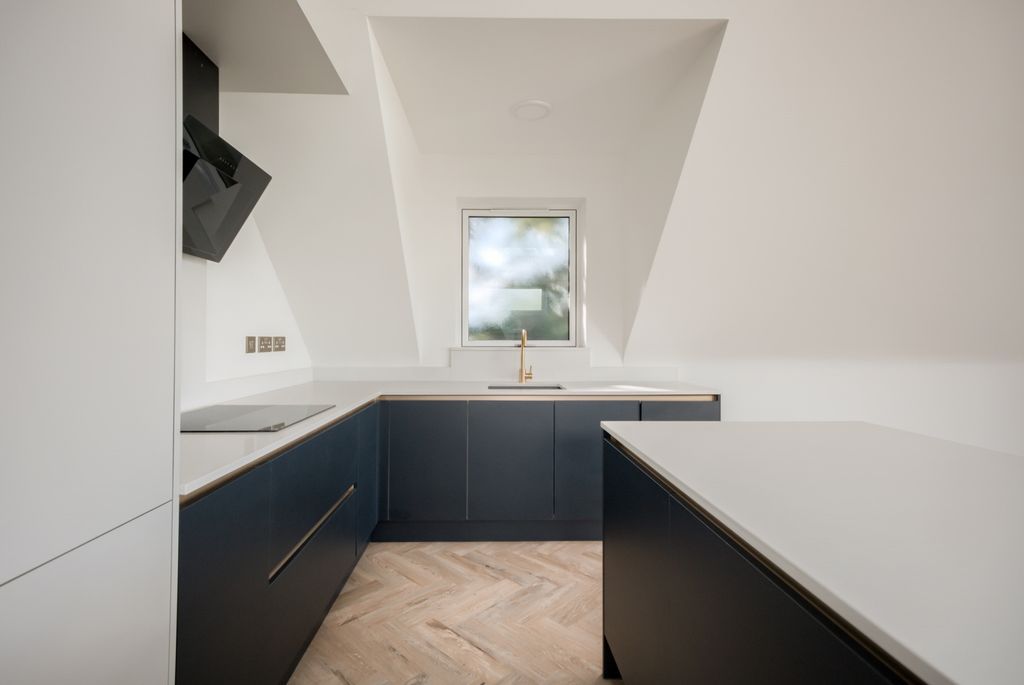 Additional image 5 of 2 bed flat for saleFlat 5, Benson Road, Stratford-Upon-Avon CV37