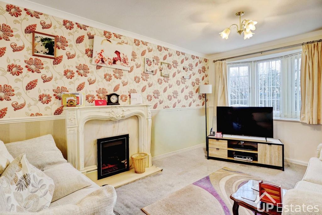 Property photo 3 of 20