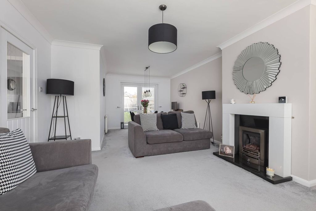 Property photo 3 of 15 Property Image 3