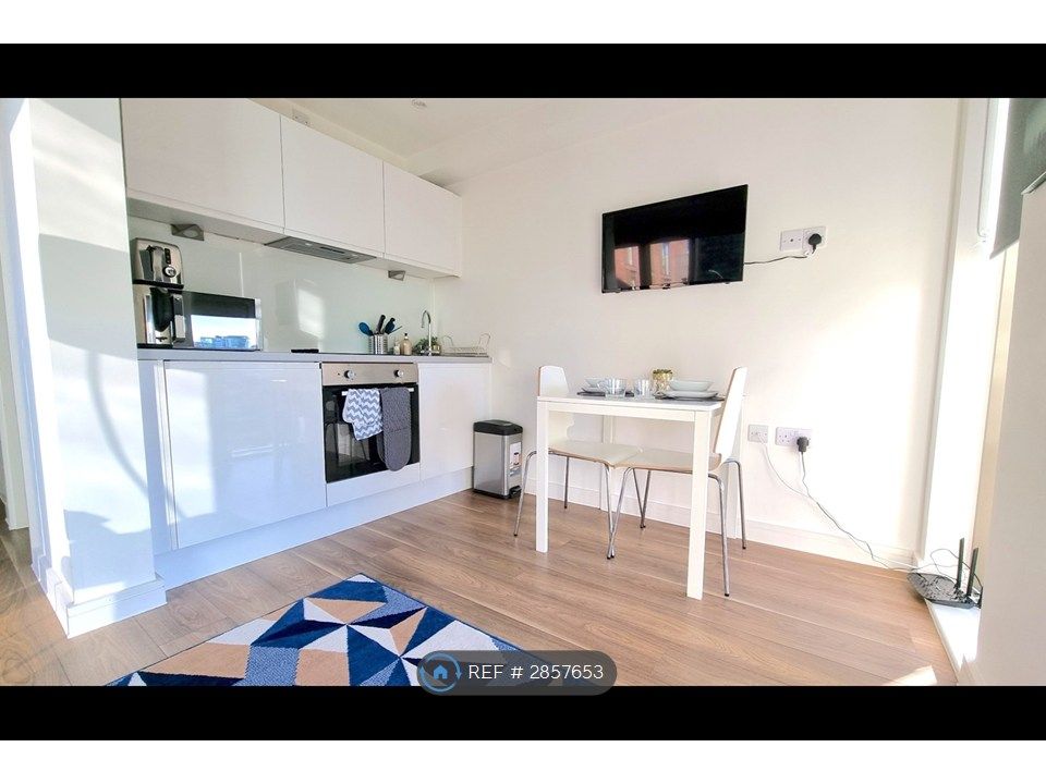 Property photo 1 of 16 Kitchen And Lounge Area