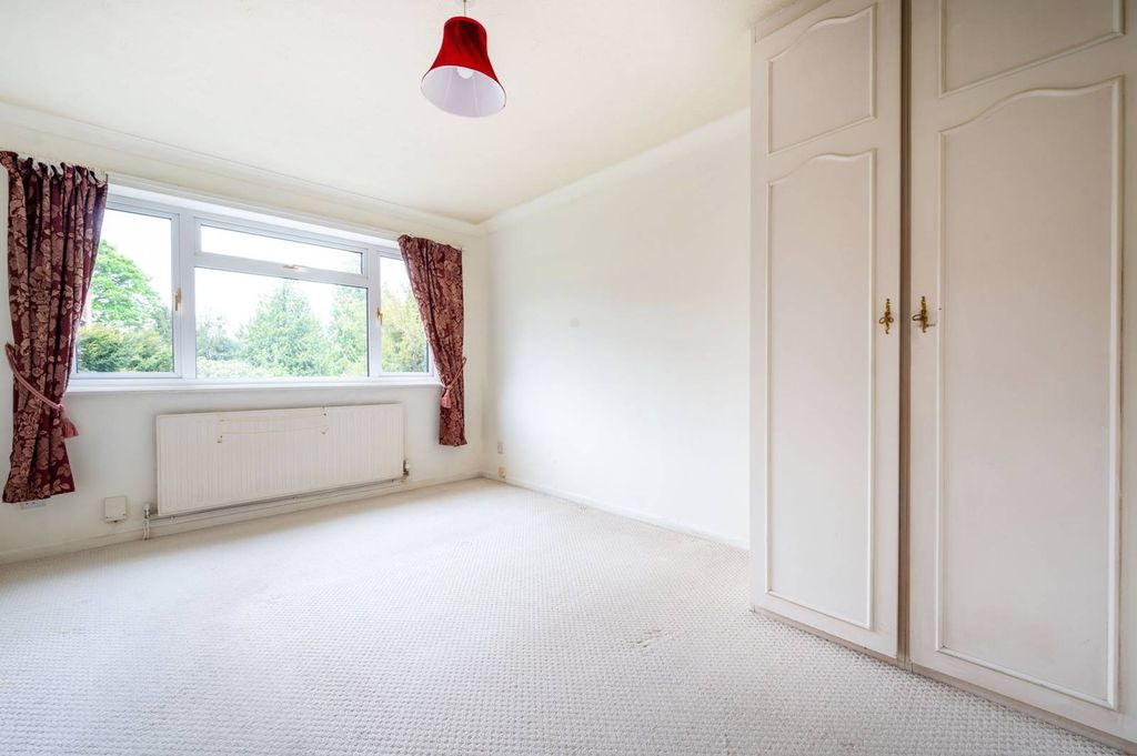 Property photo 3 of 11