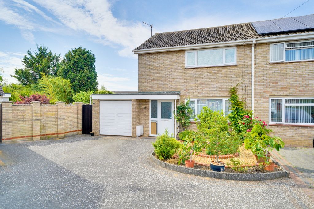 Property photo 1 of 15 4299140