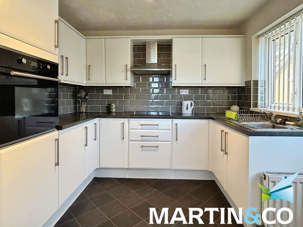 Property photo 2 of 20 42Dd818F-Img-20251110-Wa0011