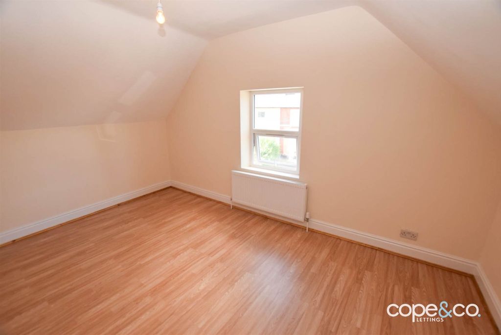 Property photo 3 of 9 4256244